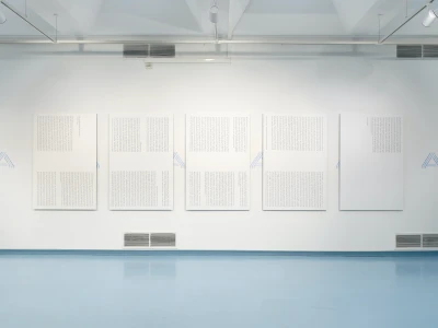 Die Geschichte eines Hochstaplers nachzeichnen, 2020,
Buntstift auf Papier auf Aludibond, 
Arbeit in fünf Teilen, 
je 150×100cm