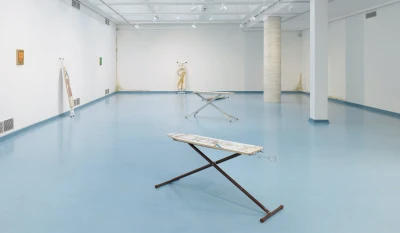 Bradley 
Davies - Signal-
störung (Ausstellung)