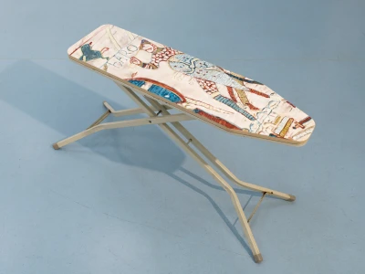 Bradley 
Davies - Signal-
störung (Ausstellung)