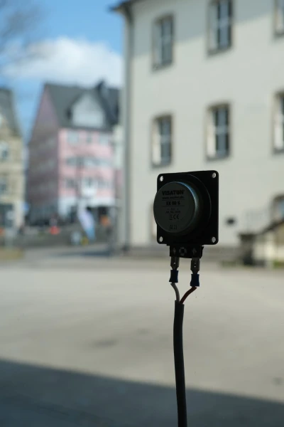 Bradley 
Davies - Signal-
störung (Ausstellung)