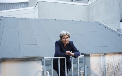 Britta 
Peters -  (Salon)