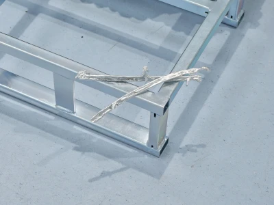 Peles 
Duo - h₁ésh₂r̥ (Ausstellung)