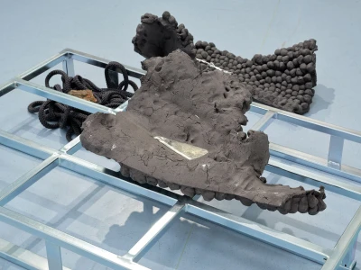 Peles 
Duo - h₁ésh₂r̥ (Ausstellung)