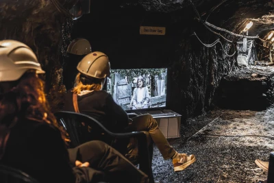 Phillip Zach - Double 
Mouthed (Screening)