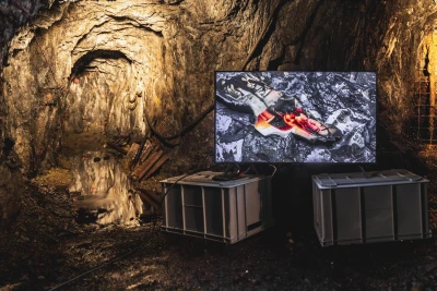 Phillip Zach - Double 
Mouthed (Screening)