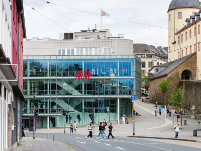 Raul 
Walch - Dressing 
the Wind (Projekt im öffentlichen Raum)