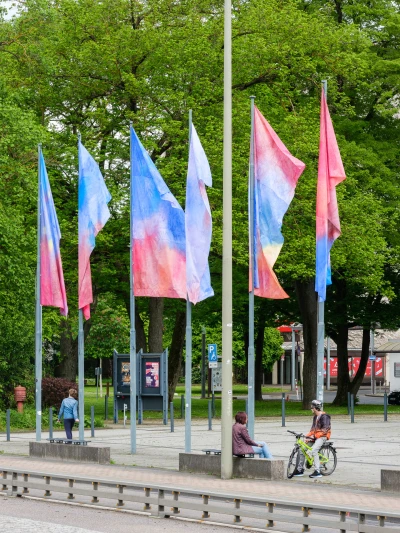 Raul 
Walch - Dressing 
the Wind (Projekt im öffentlichen Raum)