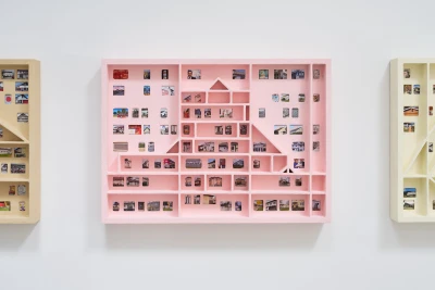 ---STADT - Ada Van Hoorebeke
Alwin Lay
Amedeo Polazzo
Ana Navas
Erika Hock
Ida Kammerloch
Karla Zipfel
Paula Erstmann
Sarah & Charles
Samuel Treindl
SpätiSpäti
Yoel Pytowksi (Ausstellung im ehem. Karstadt-Gebäude)