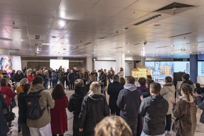 ---STADT - Ada Van Hoorebeke
Alwin Lay
Amedeo Polazzo
Ana Navas
Erika Hock
Ida Kammerloch
Karla Zipfel
Paula Erstmann
Sarah & Charles
Samuel Treindl
SpätiSpäti
Yoel Pytowksi (Ausstellung im ehem. Karstadt-Gebäude)