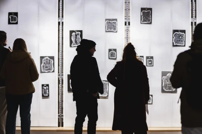 ---STADT - Ada Van Hoorebeke
Alwin Lay
Amedeo Polazzo
Ana Navas
Erika Hock
Ida Kammerloch
Karla Zipfel
Paula Erstmann
Sarah & Charles
Samuel Treindl
SpätiSpäti
Yoel Pytowksi (Ausstellung im ehem. Karstadt-Gebäude)