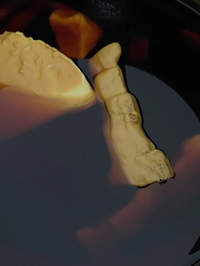 Malte van
der Meyden - Formen und Kerzen gießen (Workshop)