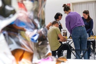 Malte van
der Meyden - Formen und Kerzen gießen (Workshop)