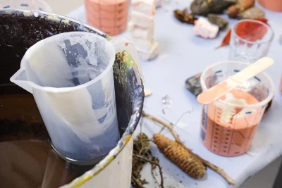 Malte van
der Meyden - Formen und Kerzen gießen (Workshop)